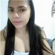 Maestra de baile imparte clases de baile cultural y expresión